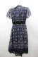 画像2: axes femme / バラオーナメントフレームワンピース M 紺 I-26-03-02-065-AX-OP-TE-ZI (2)