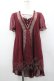 画像1: axes femme / フィッシュテールプリーツワンピース  ボルドー I-26-03-02-078-AX-OP-SA-ZI (1)