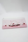 Amavel / うさいちごの和菓子ポーチ  ピンク I-26-03-02-118-CA-ZA-SA-ZI