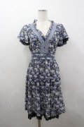 axes femme / ローズリーフ柄ティアードワンピース M ブルー I-26-03-04-052-AX-OP-TE-ZI