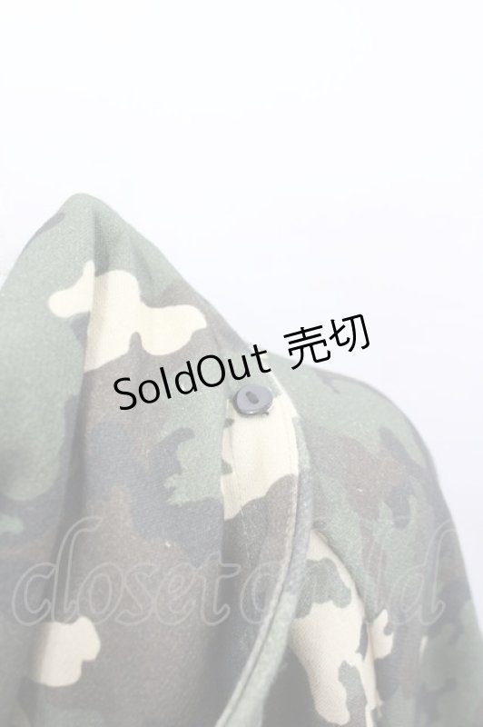 画像4: REFLEM / ファー付き総柄ジップパーカー  カーキ I-26-03-04-006-PU-TO-SA-ZI (4)