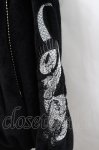 画像2: REFLEM / ドラゴン刺繍デザインファーパーカー  黒Ｘ白 I-26-03-04-013-PU-JA-SA-ZTC075 (2)