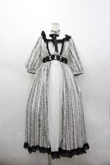 ALICE and the PIRATES / 〜Eden〜漆黒の薔薇と光の雫カラミドビーロングワンピース  白Ｘ黒 I-26-03-04-024-PA-OP-SA-ZI