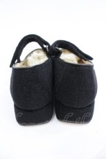 画像3: INGEBORG / ロゴ刺繍ワンストラップパンプス L 黒 I-26-03-05-003-LO-SH-SA-ZT697 (3)
