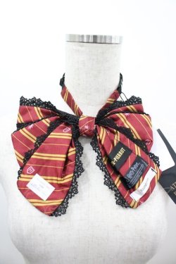 画像2: ATELIER PIERROT / ハリー・ポッター トリプルリボンタイ  グリフィンドール（レッド） I-26-03-05-104-EL-ZA-KB-ZI