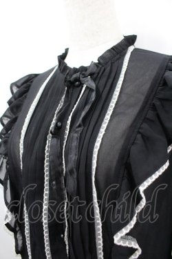 画像2: Angelic Pretty / エポールフリルブラウス  黒Ｘ白 I-26-03-06-067-AP-BL-SA-ZI