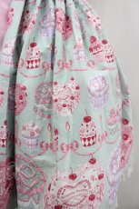 画像2: Angelic Pretty / Happy Cakesシャーリングジャンパースカート  ミント I-26-03-06-073-AP-OP-SA-ZI (2)