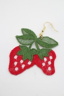 画像2: Emily Temple cute / いちごレース片耳ピアス  赤Ｘ緑 I-26-03-08-065-ET-AC-SA-ZI