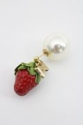 Emily Temple cute / いちごパール片耳ピアス  赤Ｘ緑 I-26-03-08-068-ET-AC-SA-ZI