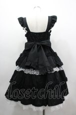 画像2: Angelic Pretty / Melody Frillジャンパースカート  黒ｘ白 I-26-03-10-038-AP-OP-SA-ZI (2)