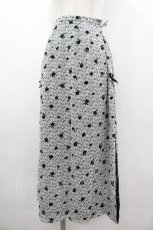 画像1: INGEBORG / フロッキーバラptスカート  ホワイト×ブラック I-26-03-10-085-LO-SK-SA-ZI (1)