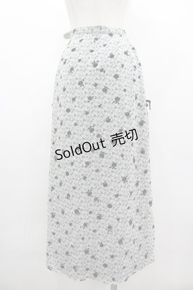 画像2: INGEBORG / フロッキーバラptスカート  ホワイト×ブラック I-26-03-10-085-LO-SK-SA-ZI (2)