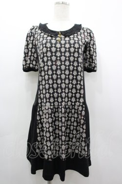 画像1: DOLLY GIRL / 切替ワンピース  黒 I-26-03-12-060-LO-OP-TE-ZI