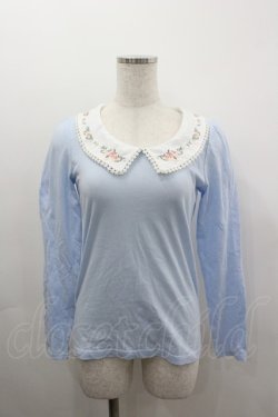 画像1: Fi.n.t / フラワー襟刺繍カットソー  サックスＸ白 I-26-03-12-007-CA-TO-SA-ZI