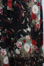 画像3: KANEKO ISAO / 赤い木の実とブーケ柄スカート  ブラック I-26-03-12-081-EL-SK-SA-ZI (3)