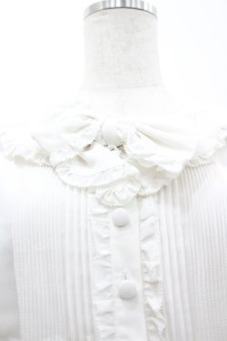 画像2: INGEBORG / ピンタック&フリルリボンブラウス  ホワイト I-26-03-12-002-LO-BL-SA-ZI