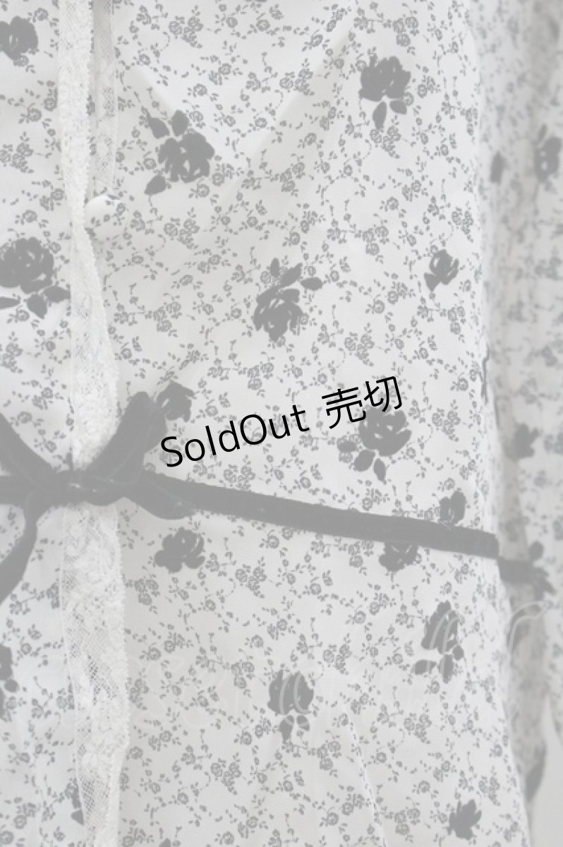 画像2: INGEBORG / フロッキーバラptVネックカーディガン  ホワイト×ブラック I-26-03-12-019-LO-TO-SA-ZI (2)