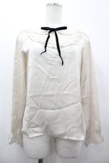 画像1: Fi.n.t / ヨークレース切替トップス F アイボリー I-26-03-14-005-CA-BL-TE-ZI (1)