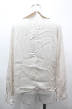 画像2: Fi.n.t / ヨークレース切替トップス F アイボリー I-26-03-14-005-CA-BL-TE-ZI