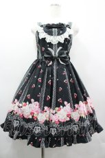 画像1: BABY,THE STARS SHINE BRIGHT / チェリーローズ柄ジャンパースカート  黒 I-26-03-14-065-BA-OP-TE-ZI (1)