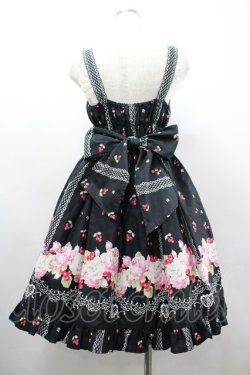 画像2: BABY,THE STARS SHINE BRIGHT / チェリーローズ柄ジャンパースカート  黒 I-26-03-14-065-BA-OP-TE-ZI