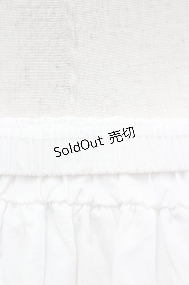 画像2: PUTUMAYO / ダブルボタン裾ラインスカート  白 I-26-03-14-082-PT-SK-TE-ZI (2)