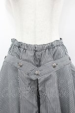 画像2: ALGONQUINS / ストライプフリルパンツ  黒Ｘ白 I-26-03-14-096-AL-PA-SA-ZI (2)