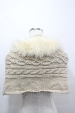 画像2: axes femme / ファー付ニットスヌード  ベージュ I-26-03-14-106-AX-ZA-HR-ZT651 (2)
