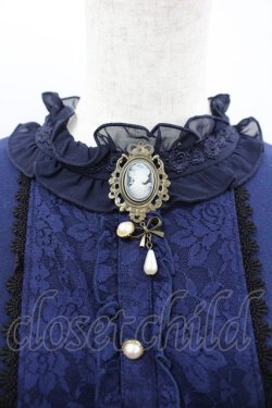 画像3: axes femme / ブローチ付ブラウス風プルオーバー M ネイビー I-26-03-14-013-AX-TO-TE-ZI