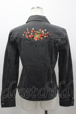 画像2: PINK HOUSE / いちご刺繍デニムジャケット  黒デニム I-26-03-16-059-LO-JA-SA-ZI