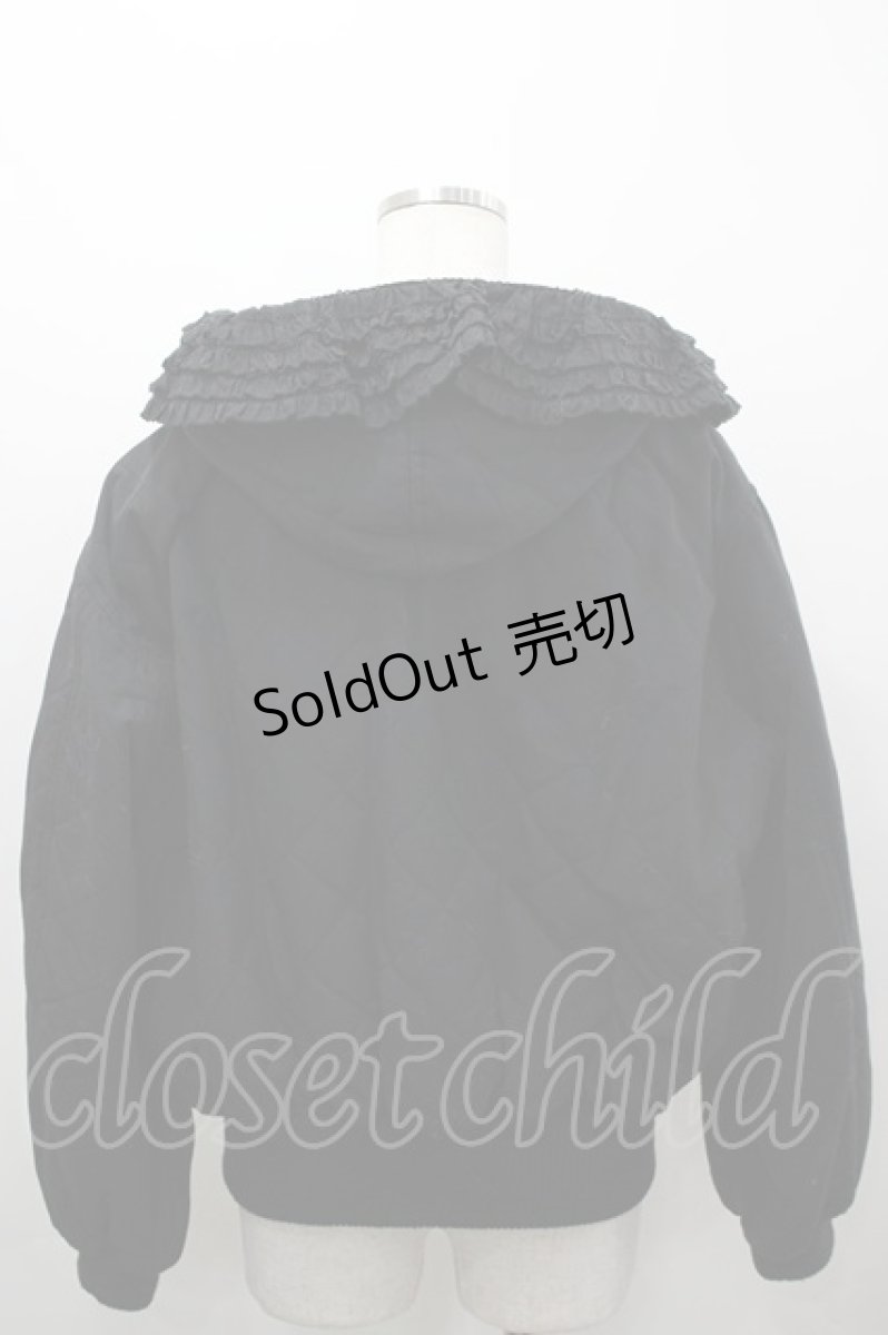 画像3: INGEBORG / カメリアキルティングフーディプルオーバー 3(サイズ9号) 黒 I-26-03-16-061-LO-TO-SA-ZI (3)