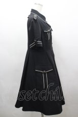 画像4: LOLITAその他(お買取対象外) / リボンビジュー付き半袖ワンピース  黒Ｘ白 I-26-03-16-083-LO-OP-SA-ZI (4)