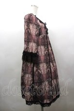 画像4: OZZ ANGELO / 胸元レース&総柄半袖ワンピース  ボルドー I-26-03-16-086-OO-OP-SA-ZI (4)