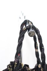 画像4: PINK HOUSE / いちごフラワーブーケ総柄ミニバッグ  黒 I-26-03-16-113-LO-BG-SA-ZI (4)