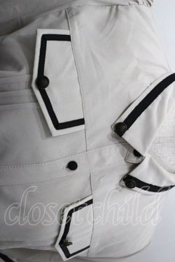 画像2: axes femme / ミリタリー風タイ付ブラウス  ベージュＸ黒 I-26-03-16-002-AX-BL-SA-ZI