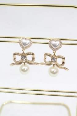 画像1: m petit by misako / リボンパールイヤリング  ゴールドＸ白 I-26-03-16-116-LO-AC-SA-ZI