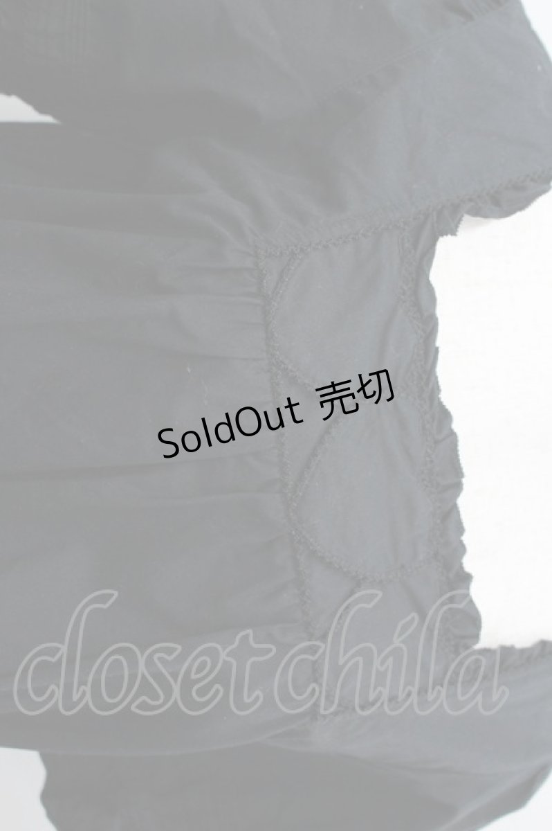 画像2: PINK HOUSE / ハート刺繍半袖ブラウス  黒 I-26-03-16-021-LO-BL-SA-ZI (2)