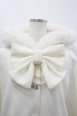 画像2: Princess Melody / リボン付きボリュームファーフードケープコート  白 I-26-03-19-027-EL-CO-SA-ZI