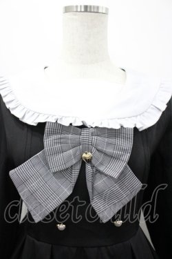 画像2: Amavel / ガーリーフリルデコルテオープンワンピース  黒 I-26-03-23-052-CA-OP-SA-ZI