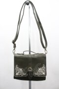axes femme / フラップ刺繍スクエアバッグ  カーキ I-26-03-23-098-AX-BG-SA-ZI
