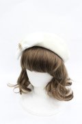 m petit by misako / AMモチーフリボンベレー  白 I-26-03-23-106-LO-AC-SA-ZI