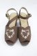 画像1: Fi.n.t / ブーケ刺繍ウッドライクソールサンダル M ブラウン I-26-03-23-122-CA-SH-SA-ZI (1)