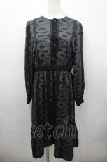 画像1: HYSTERIC GLAMOUR / SNAKE LOOP柄ギャザーワンピース  ブラック I-26-03-25-065-PU-OP-SA-ZI (1)