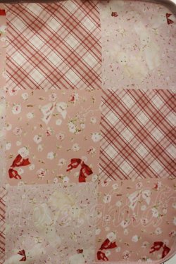 画像4: PINK HOUSE / バラ園うさぎ柄パッチワークプリントトラベルケース  ピンク I-26-03-30-082-LO-ZA-SA-ZI