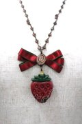 Q-pot. / ストロベリーガナッシュリボンネックレス  赤 I-26-03-30-123-QP-AC-SA-ZI