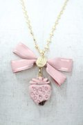 Q-pot. / ストロベリーガナッシュリボンネックレス  ピンク I-26-03-30-124-QP-AC-SA-ZI