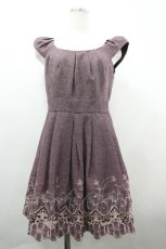 画像1: Secret Magic / 裾刺繍ワンピース 2 ワイン I-26-04-01-078-CA-OP-TE-ZI (1)