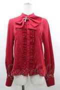囚鳥の旅店 / クロスリボンブローチ付きブラウス M 赤 I-26-04-01-009-LO-BL-SA-ZI