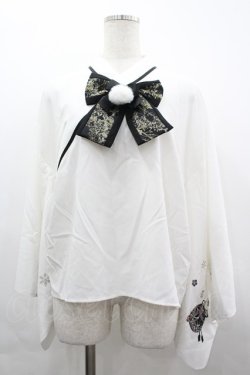 画像1: Amavel / 手まりの遊びとシマエナガ和風ブラウス  白 I-26-04-01-010-CA-BL-SA-ZI