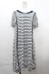画像1: axes femme / 胸元ビジューストライプカットワンピース  黒Ｘ白 I-26-04-01-100-AX-OP-SA-ZI (1)